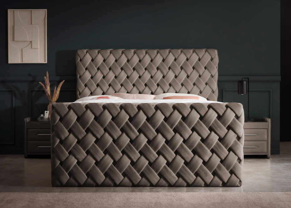 Luxus Boxspringbett Crowne in Velours - Altweiß