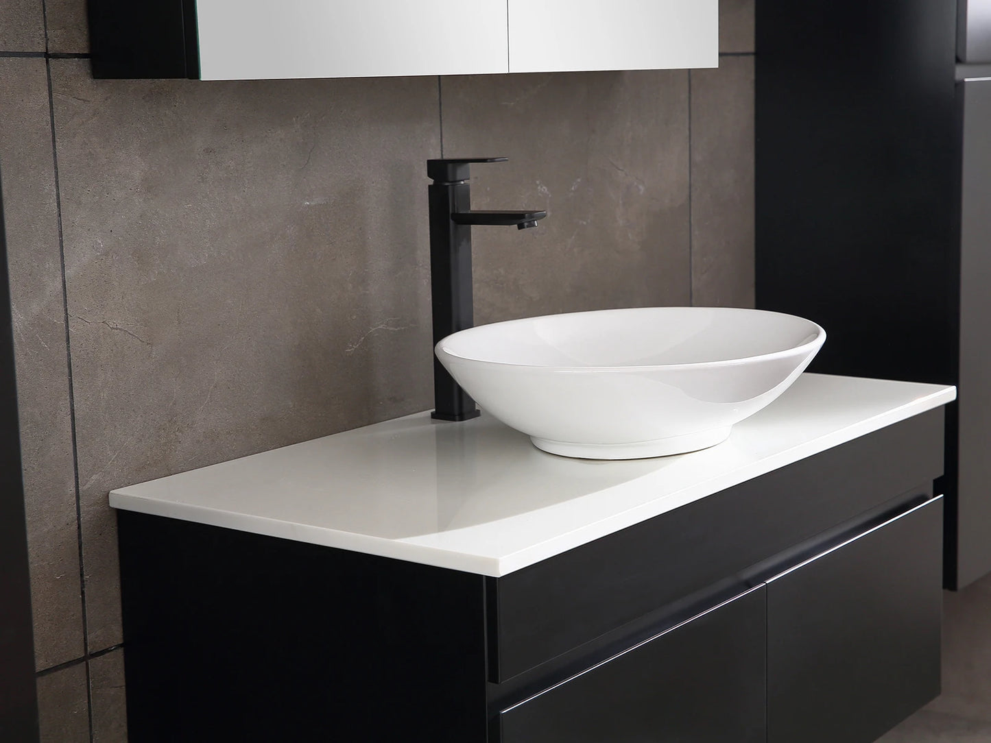 Banyo mobilya takımı - 2 duvar dolabı - Greg