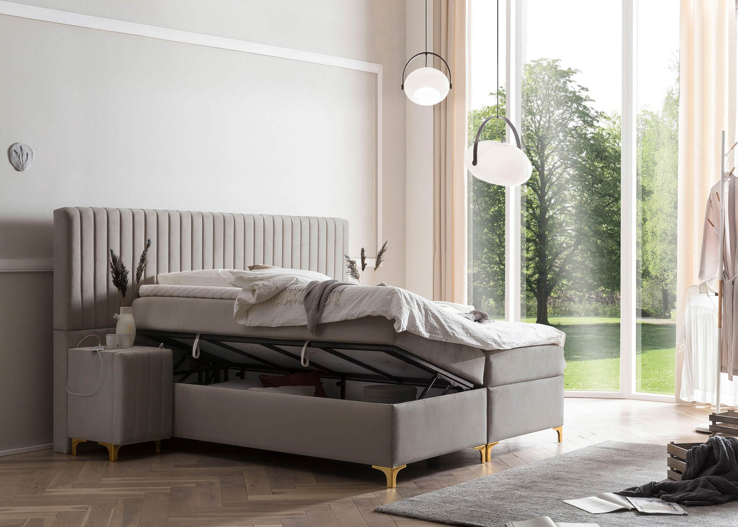 Boxspringbett mit Bettkasten in Vxelours Grand Paris