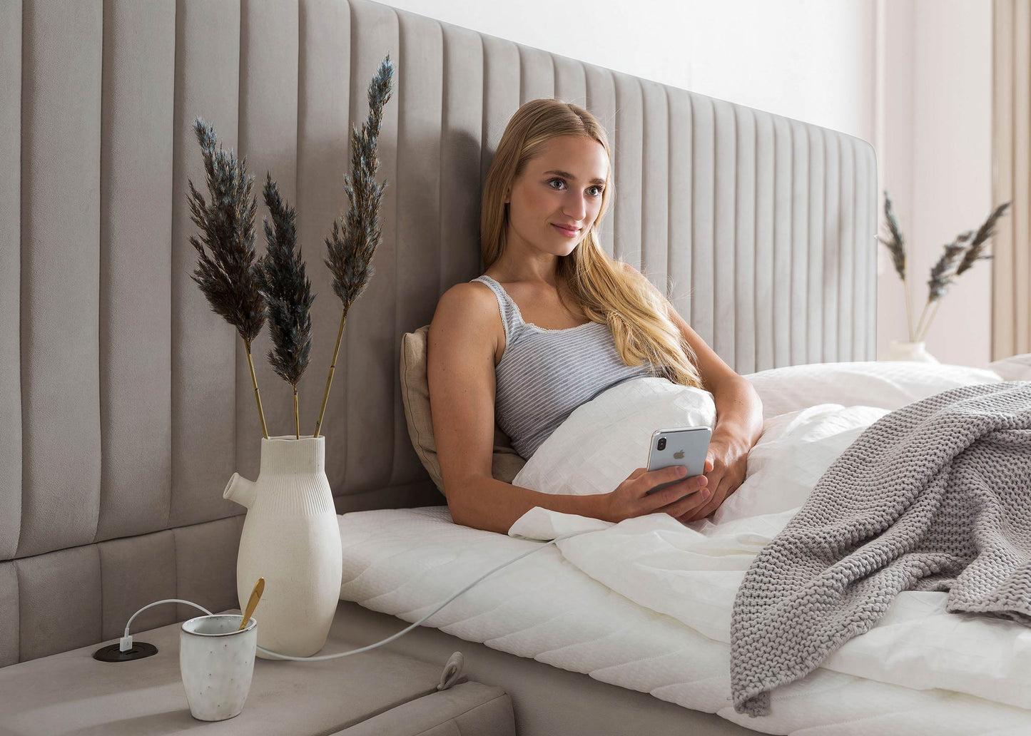 Boxspringbett mit Bettkasten in Vxelours Grand Paris