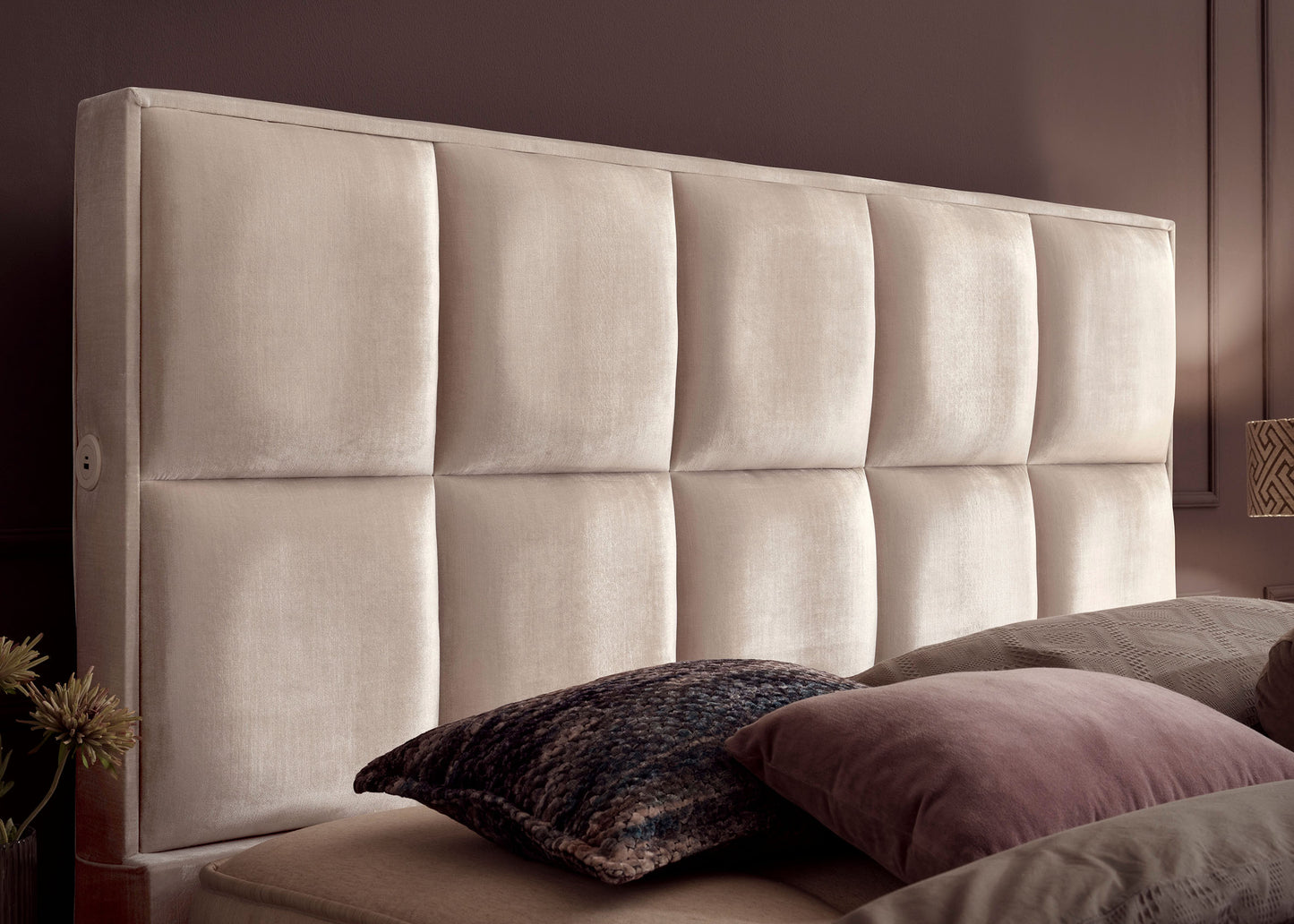 Luxus Boxspringbett Keno in Velvet