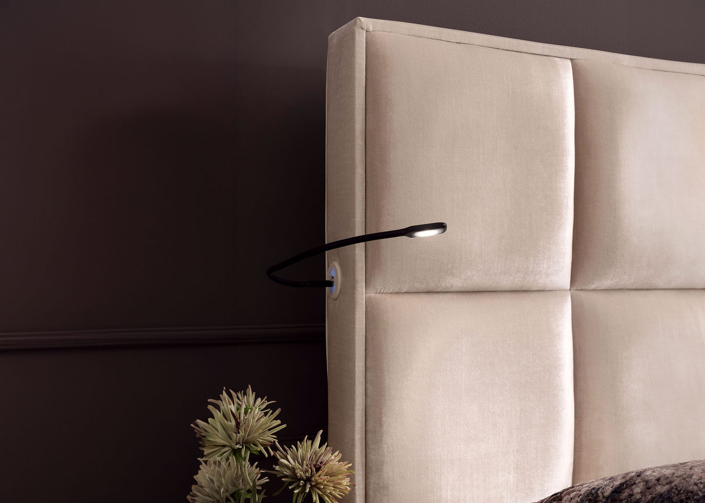 Luxus Boxspringbett Keno in Velvet