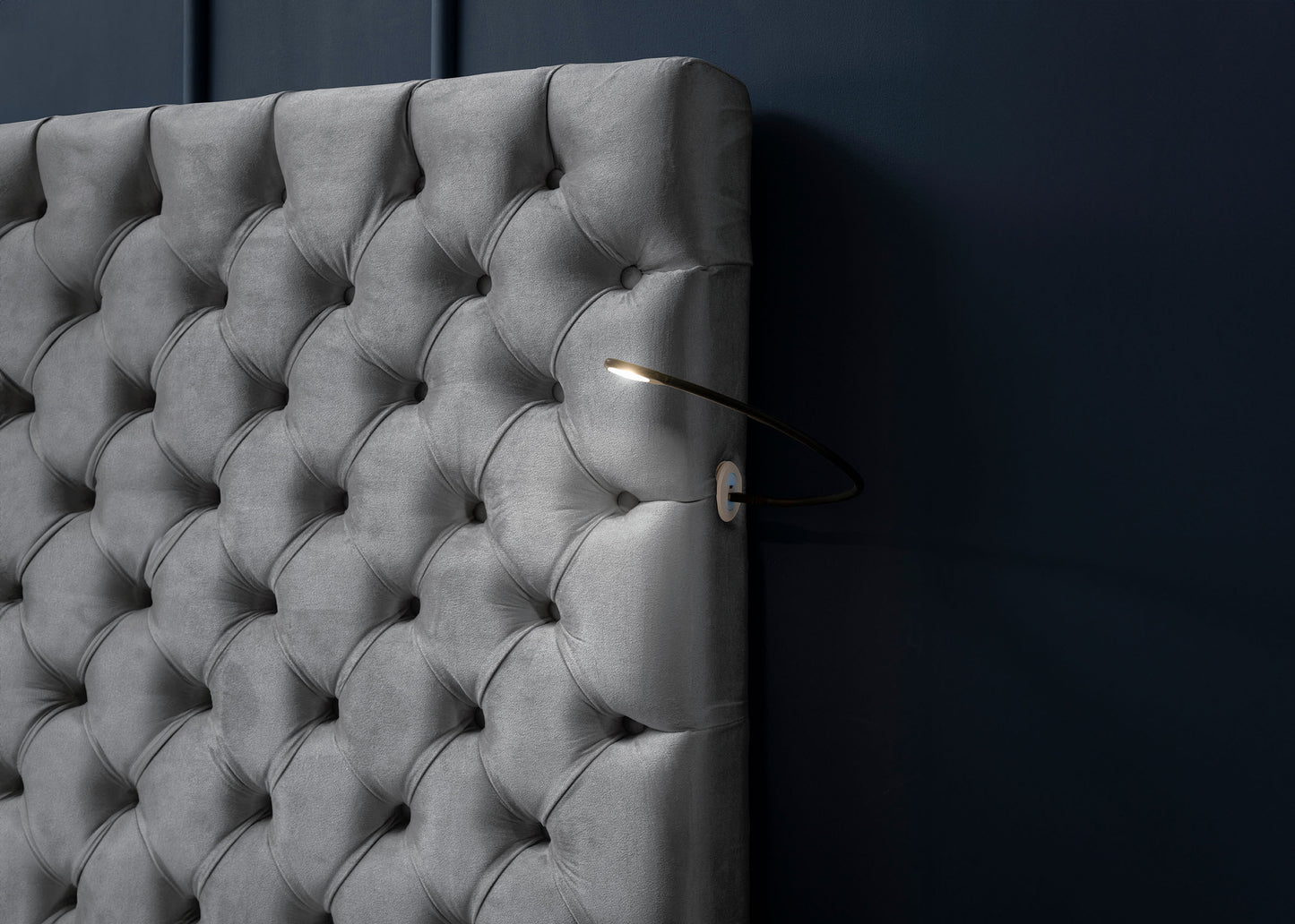 Luxus Bett mit Bettkasten in Velours Plaza