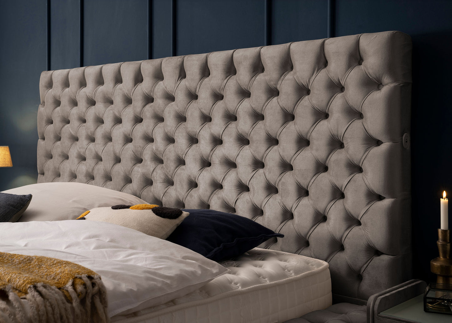Luxus Bett mit Bettkasten XXL in Velours Plaza